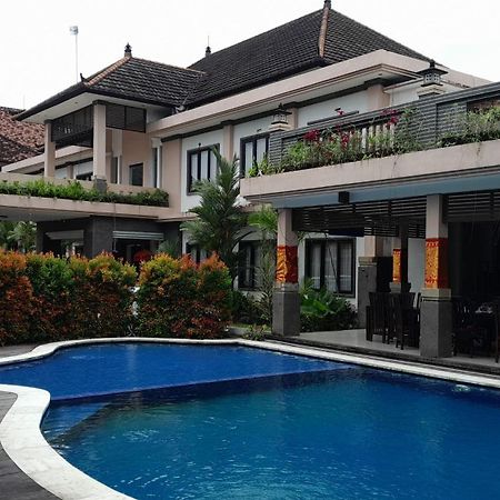 Hotel Dhyana Pura Kapal Eksteriør billede
