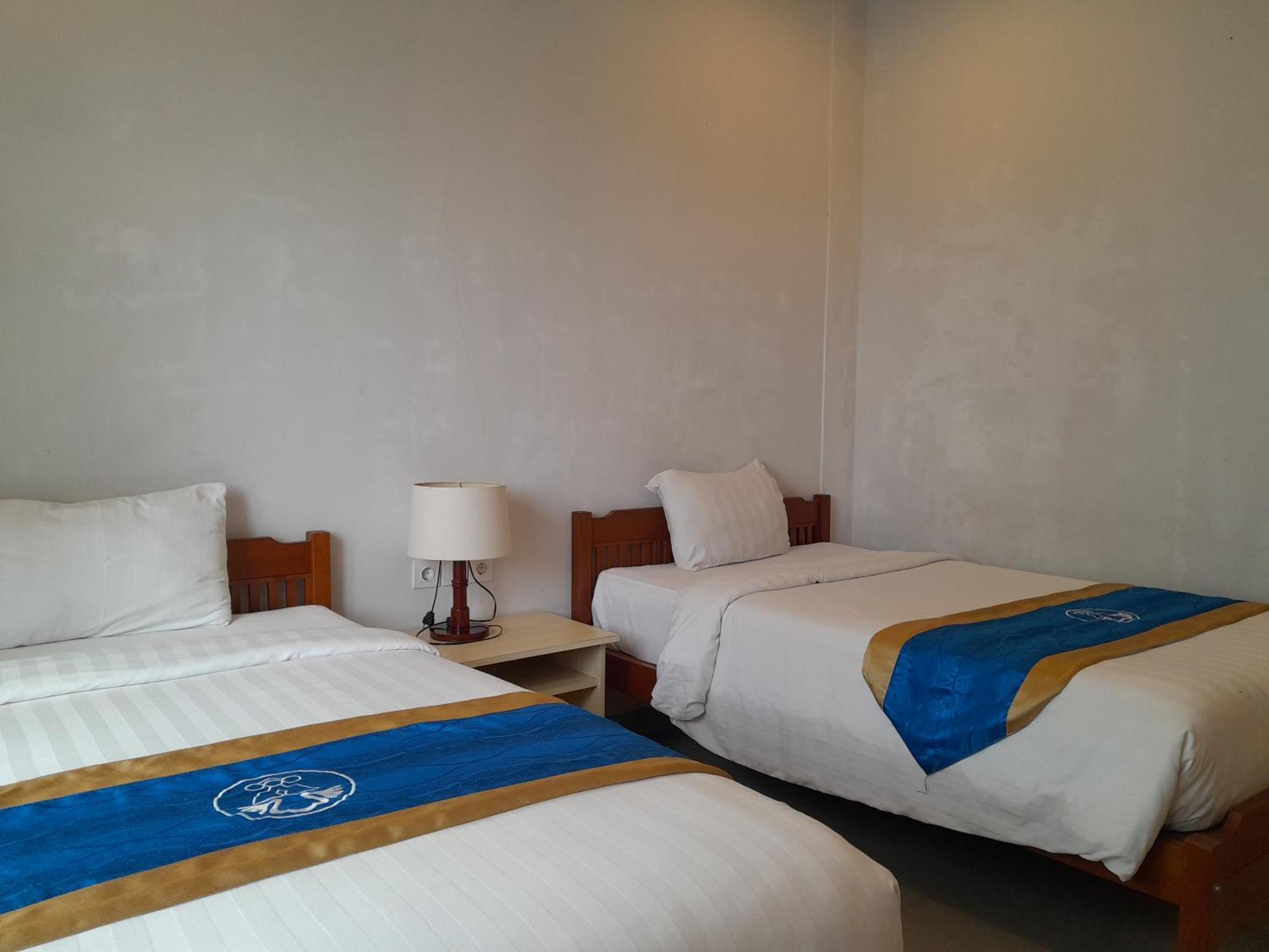 Hotel Dhyana Pura Kapal Eksteriør billede