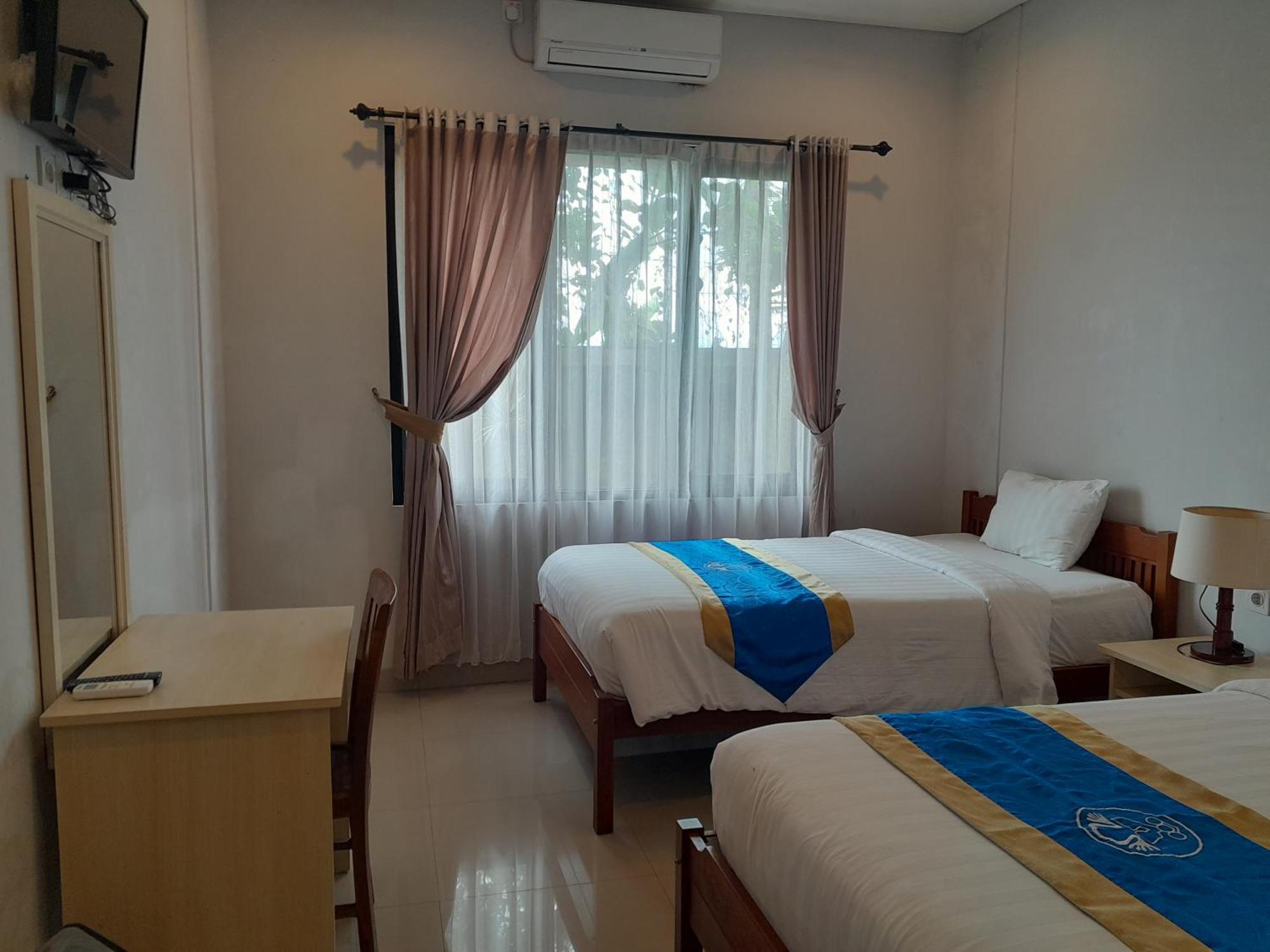 Hotel Dhyana Pura Kapal Eksteriør billede